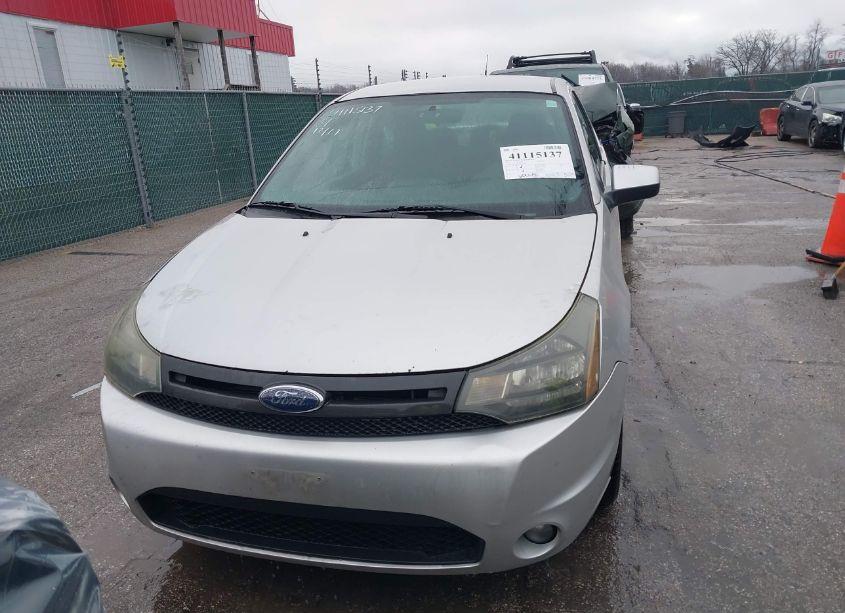 Photo 12 of 2010 Ford Focus SE (VIN 1FAHP3CN6AW153056)