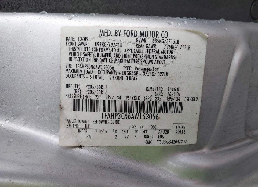 Photo 9 of 2010 Ford Focus SE (VIN 1FAHP3CN6AW153056)