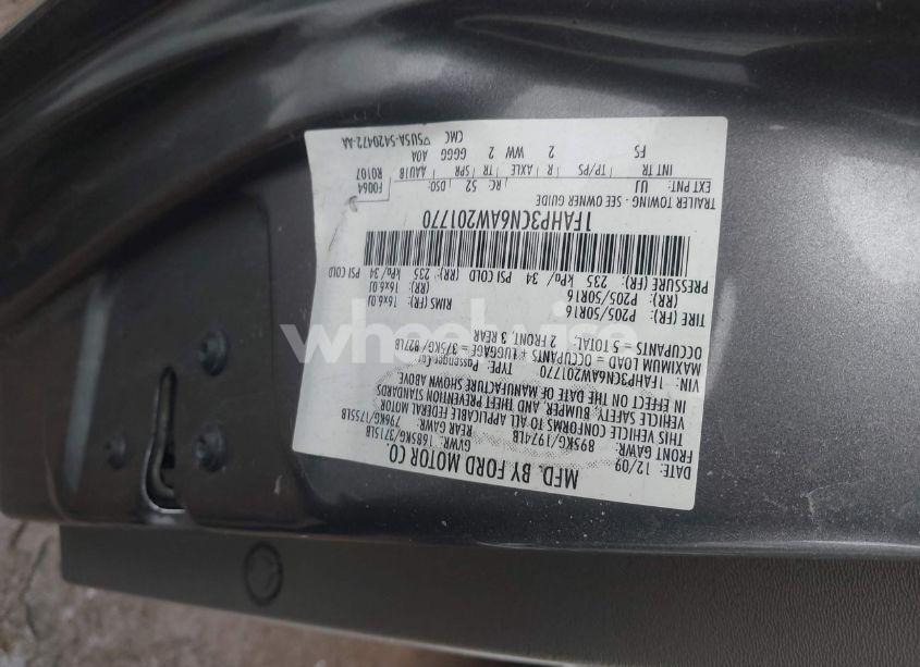 Photo 9 of 2010 Ford Focus SE (VIN 1FAHP3CN6AW201770)