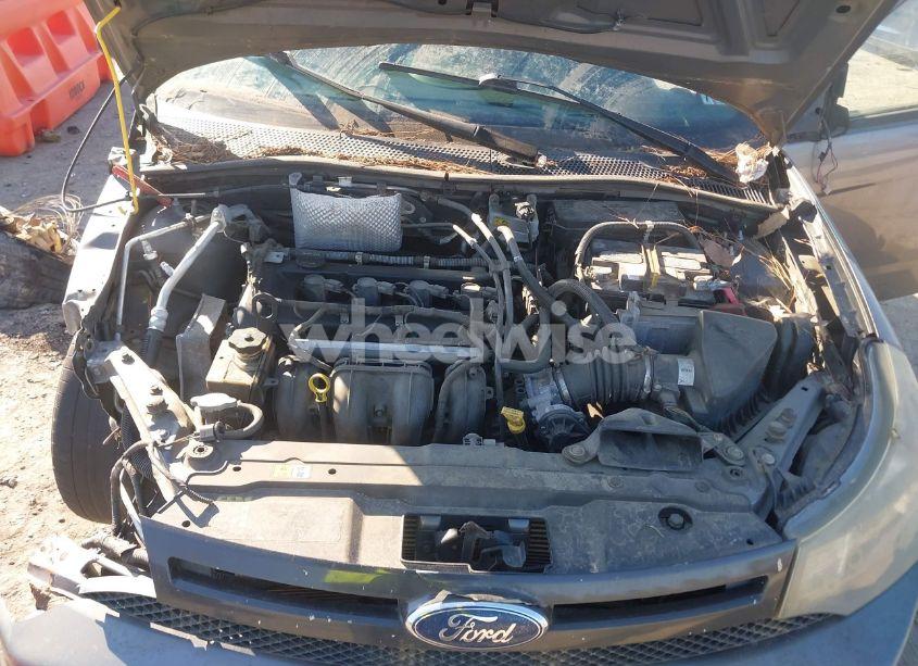 Photo 10 of 2010 Ford Focus SE (VIN 1FAHP3CN9AW116261)