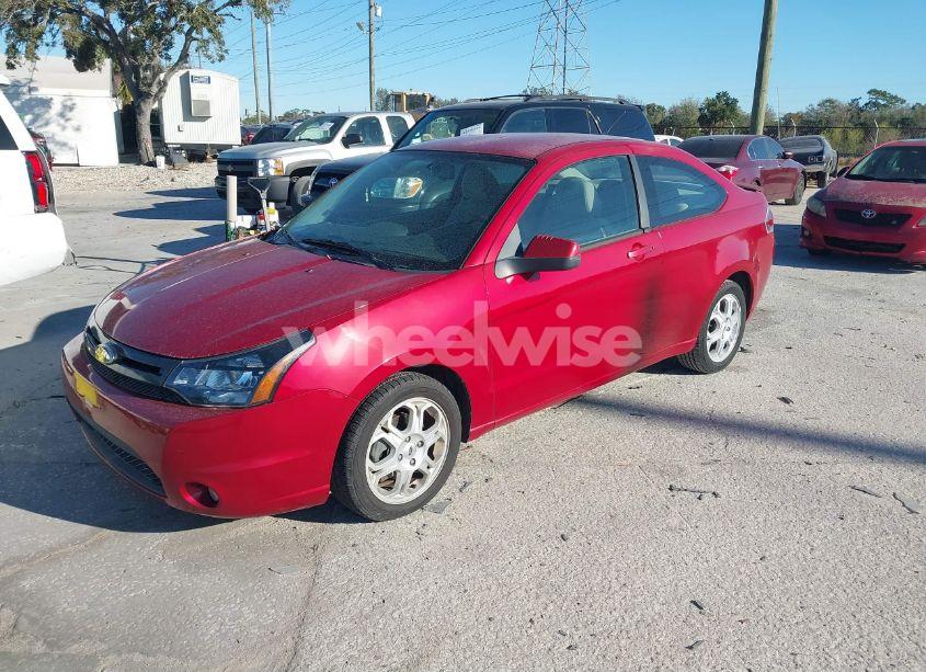 Photo 2 of 2010 Ford Focus SE (VIN 1FAHP3CN9AW118737)