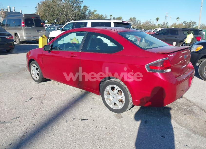 Photo 3 of 2010 Ford Focus SE (VIN 1FAHP3CN9AW118737)