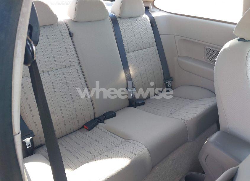 Photo 8 of 2010 Ford Focus SE (VIN 1FAHP3CN9AW118737)