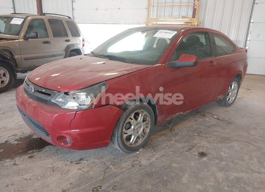 Photo 2 of 2010 Ford Focus SE (VIN 1FAHP3CN9AW248856)