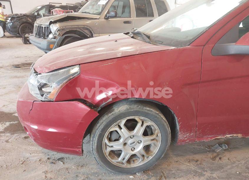 Photo 6 of 2010 Ford Focus SE (VIN 1FAHP3CN9AW248856)