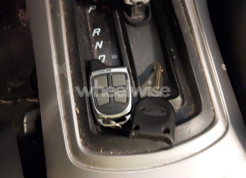 Photo 11 of 2010 Ford Focus SES (VIN 1FAHP3DN1AW251314)