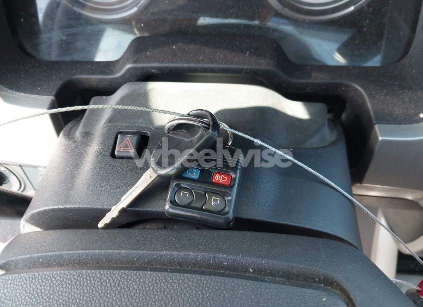 Photo 11 of 2010 Ford Focus SES (VIN 1FAHP3DN6AW189909)