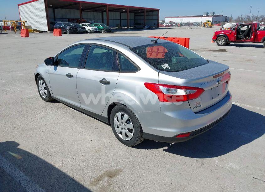 Photo 3 of 2012 Ford Focus S (VIN 1FAHP3E21CL227295)