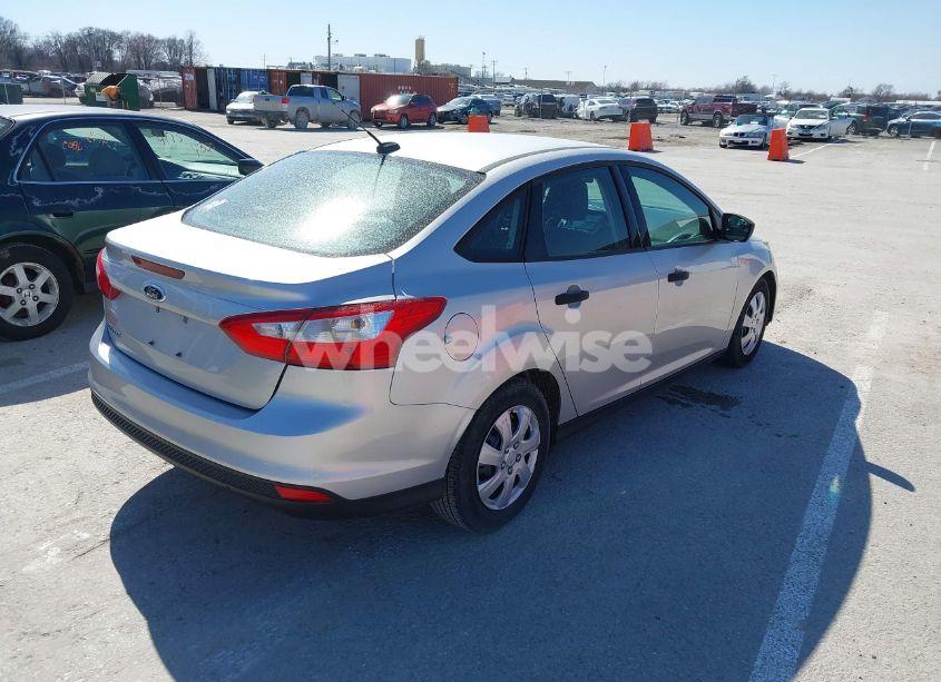 Photo 4 of 2012 Ford Focus S (VIN 1FAHP3E21CL227295)