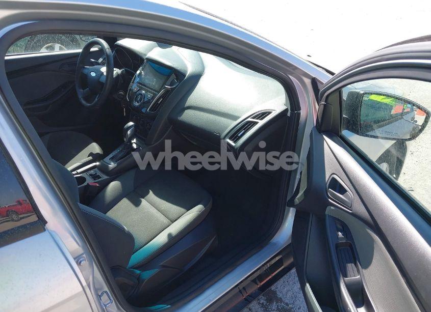 Photo 5 of 2012 Ford Focus S (VIN 1FAHP3E21CL227295)