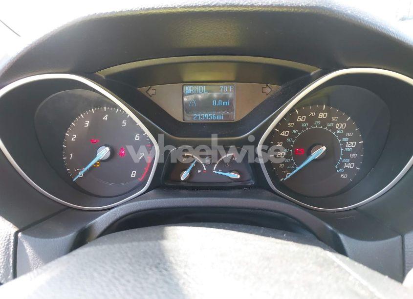 Photo 7 of 2012 Ford Focus S (VIN 1FAHP3E21CL227295)