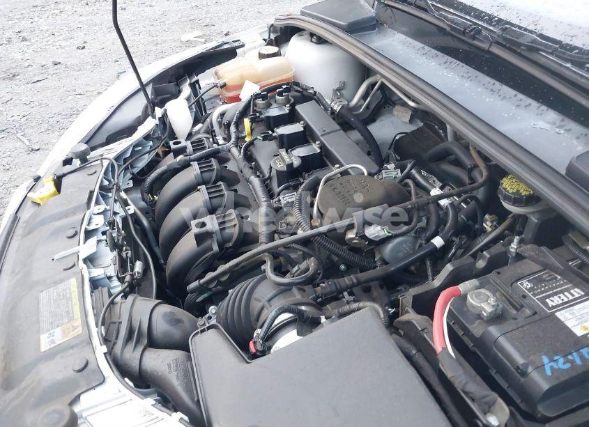 Photo 10 of 2012 Ford Focus S (VIN 1FAHP3E21CL318289)