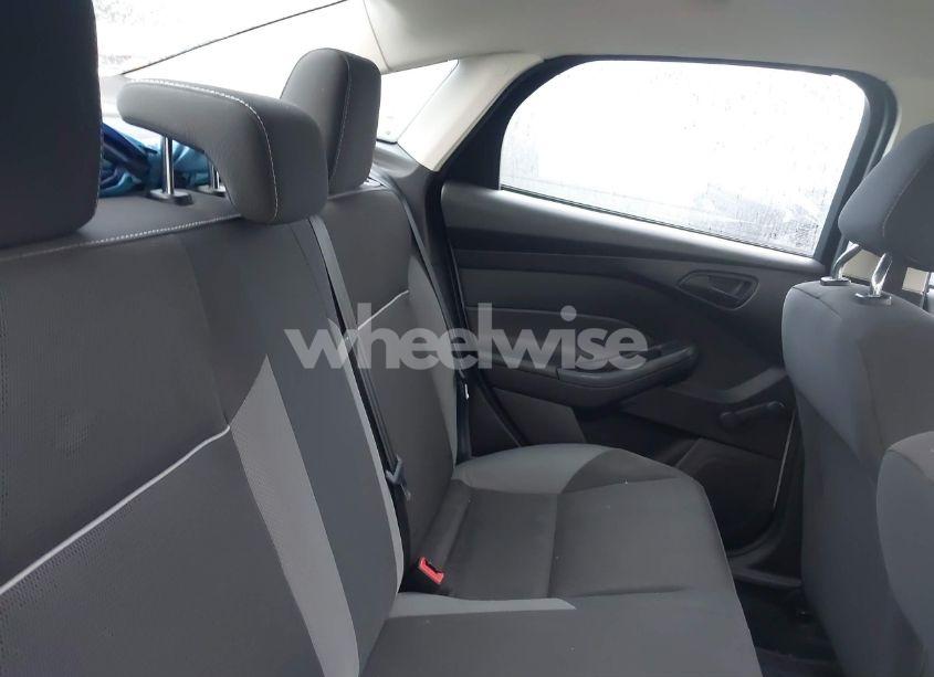 Photo 8 of 2012 Ford Focus S (VIN 1FAHP3E21CL318289)