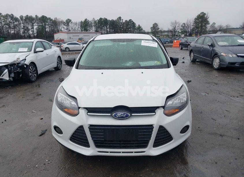 Photo 12 of 2012 Ford Focus S (VIN 1FAHP3E22CL433824)