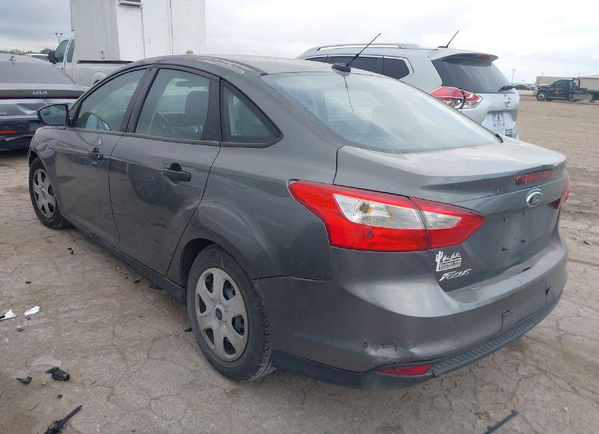 Photo 3 of 2012 Ford Focus S (VIN 1FAHP3E23CL320593)