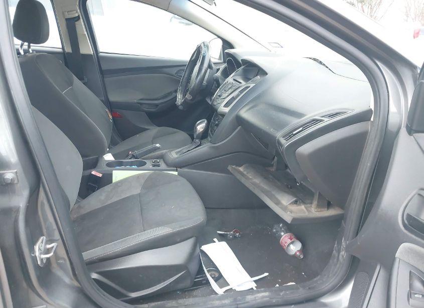 Photo 5 of 2012 Ford Focus S (VIN 1FAHP3E23CL320593)