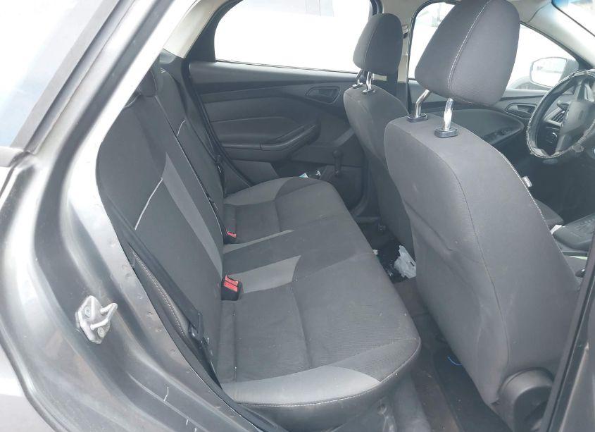 Photo 8 of 2012 Ford Focus S (VIN 1FAHP3E23CL320593)