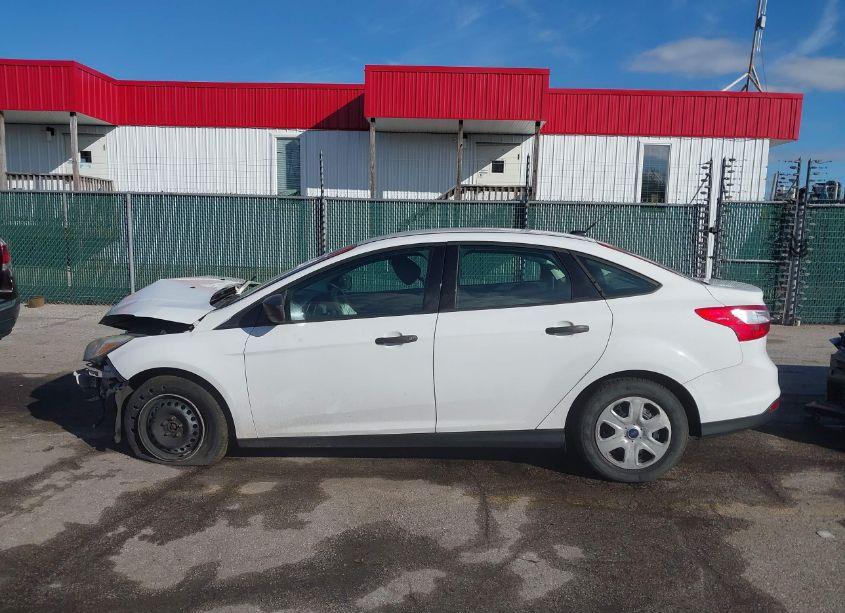 Photo 14 of 2012 Ford Focus S (VIN 1FAHP3E24CL423991)