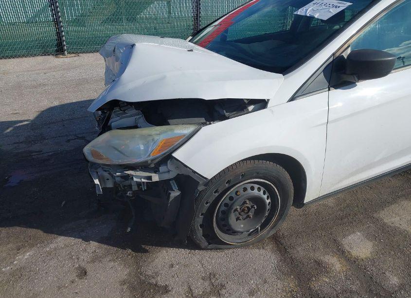 Photo 6 of 2012 Ford Focus S (VIN 1FAHP3E24CL423991)