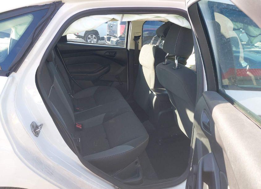 Photo 8 of 2012 Ford Focus S (VIN 1FAHP3E24CL423991)