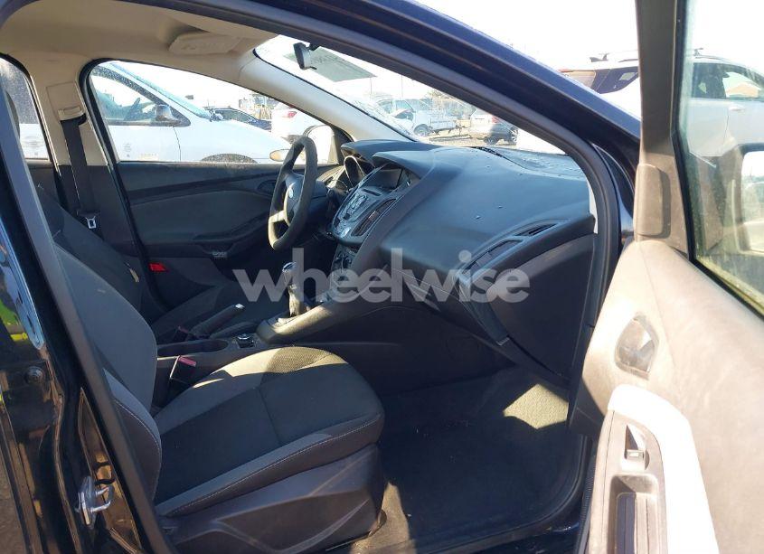 Photo 5 of 2012 Ford Focus S (VIN 1FAHP3E24CL451838)