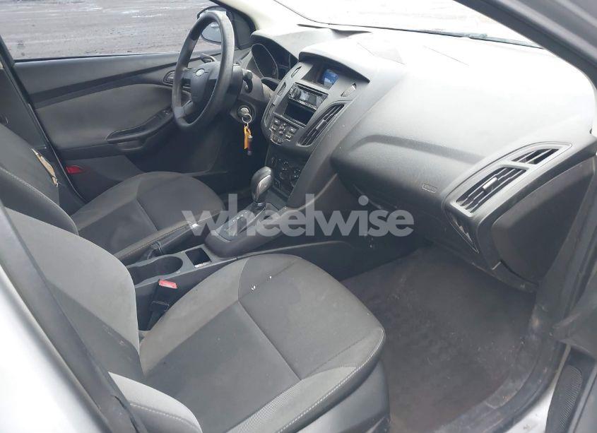 Photo 5 of 2012 Ford Focus S (VIN 1FAHP3E25CL172155)