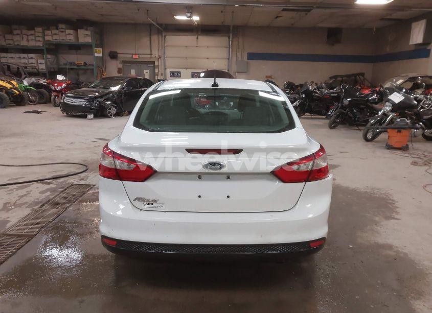 Photo 16 of 2012 Ford Focus S (VIN 1FAHP3E25CL229373)