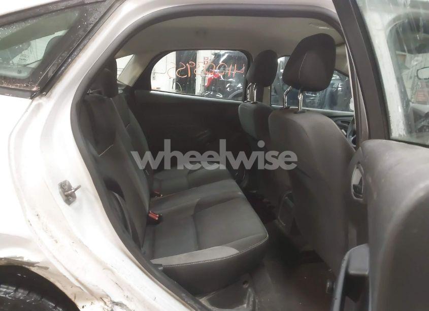 Photo 8 of 2012 Ford Focus S (VIN 1FAHP3E25CL229373)