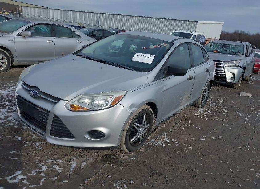Photo 2 of 2012 Ford Focus S (VIN 1FAHP3E25CL234671)