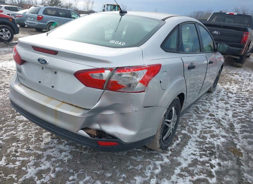 Photo 4 of 2012 Ford Focus S (VIN 1FAHP3E25CL234671)