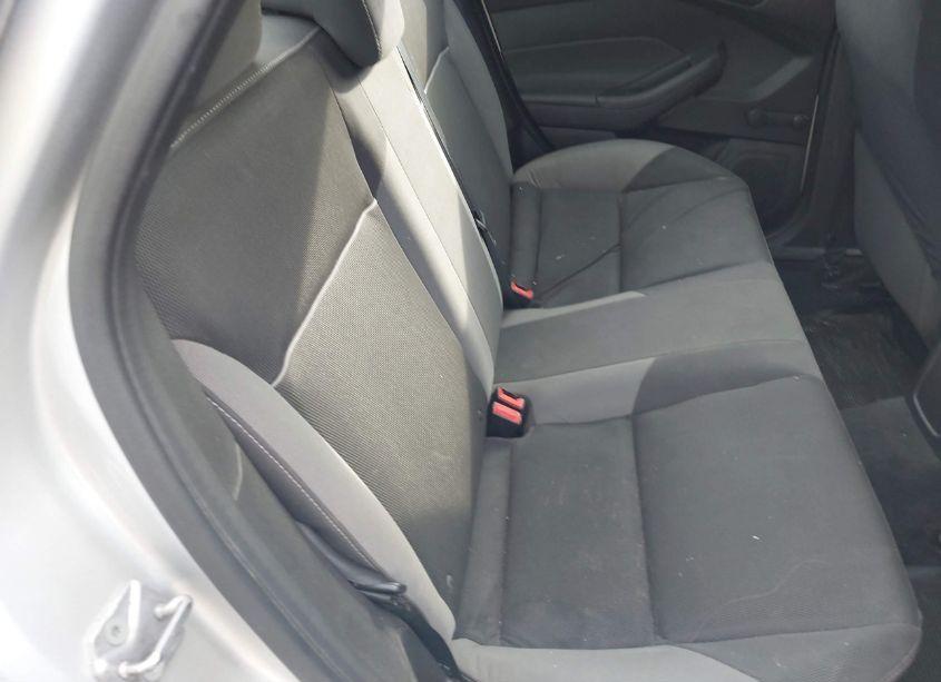 Photo 8 of 2012 Ford Focus S (VIN 1FAHP3E25CL234671)