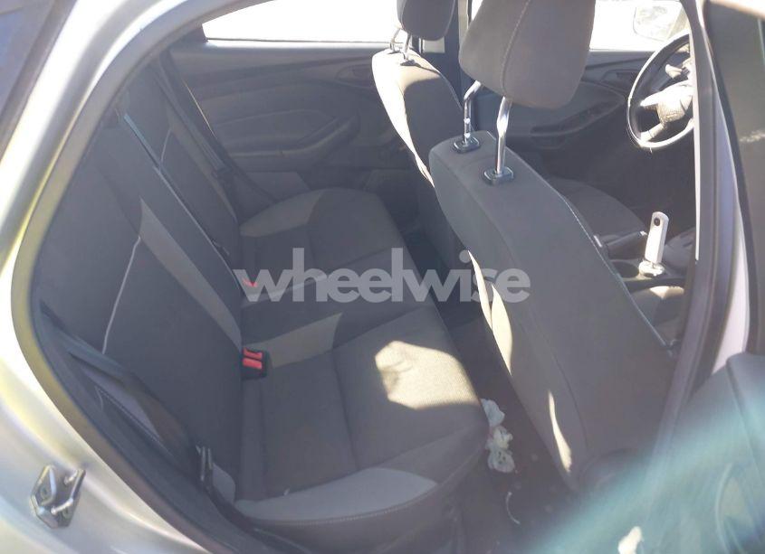 Photo 8 of 2012 Ford Focus S (VIN 1FAHP3E25CL432876)