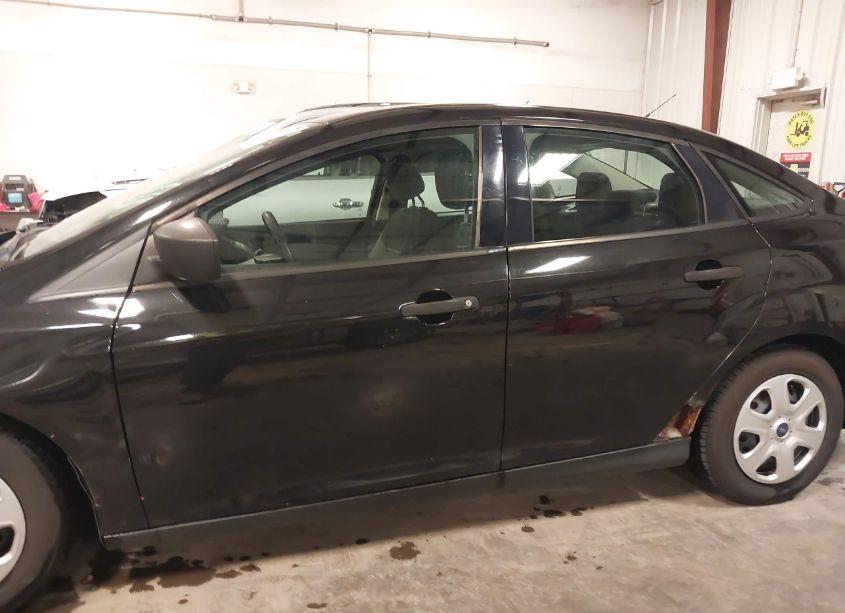 Photo 15 of 2012 Ford Focus S (VIN 1FAHP3E26CL114359)