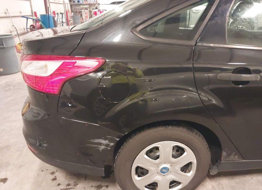 Photo 19 of 2012 Ford Focus S (VIN 1FAHP3E26CL114359)