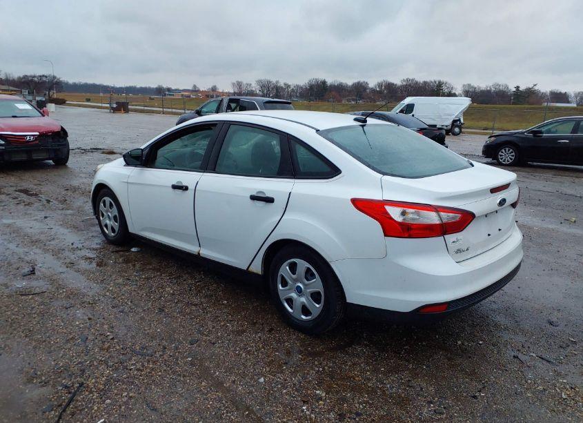 Photo 3 of 2012 Ford Focus S (VIN 1FAHP3E26CL232699)