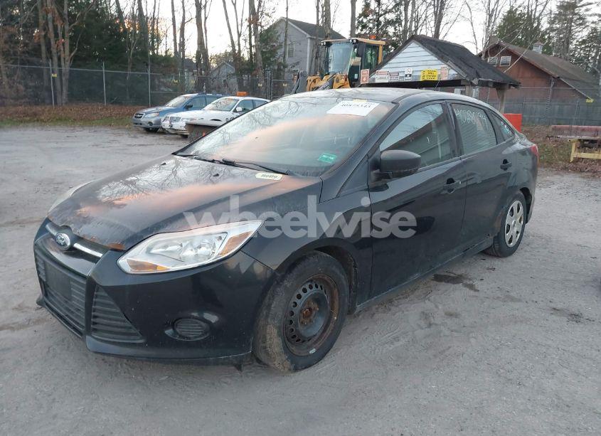 Photo 2 of 2012 Ford Focus S (VIN 1FAHP3E27CL134099)