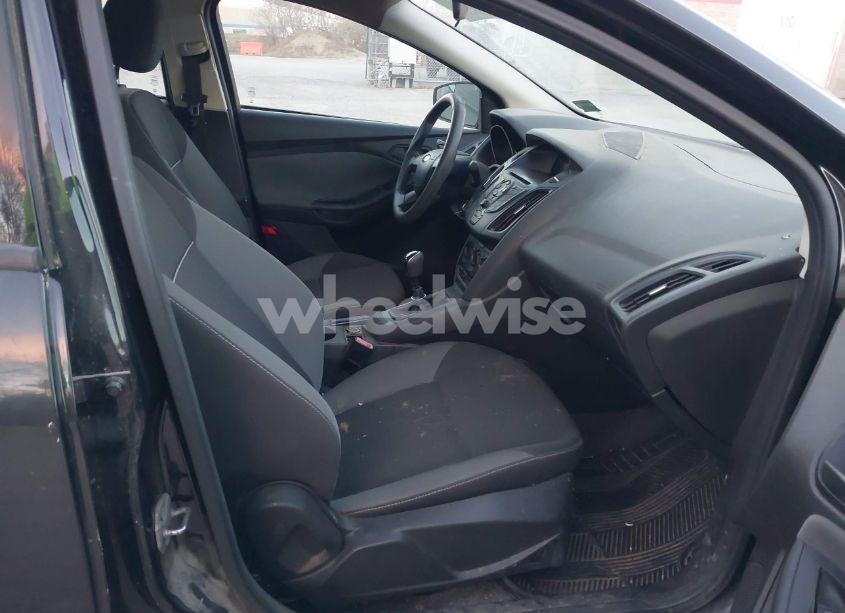 Photo 5 of 2012 Ford Focus S (VIN 1FAHP3E27CL134099)