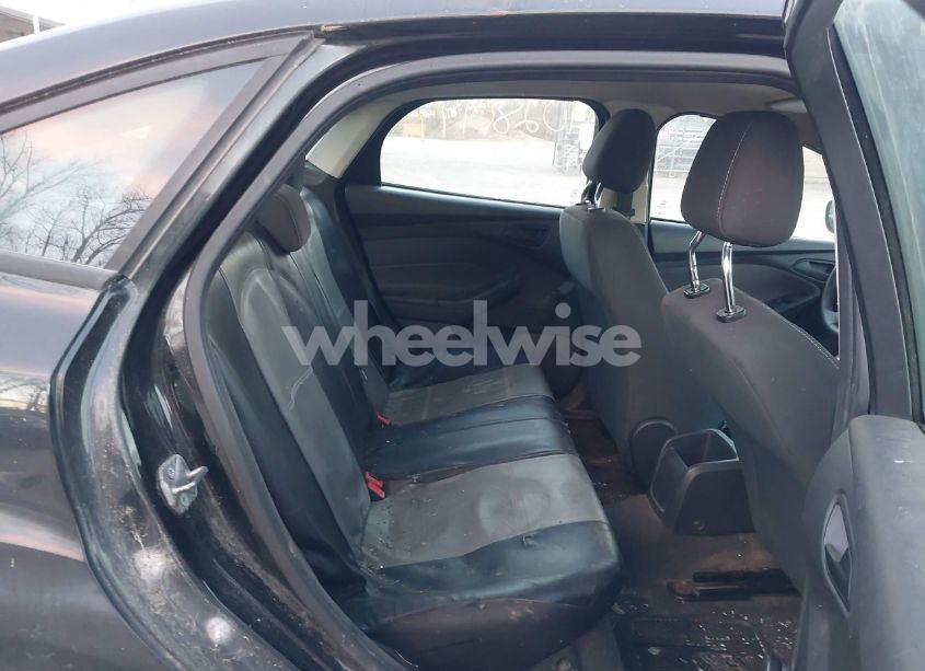 Photo 8 of 2012 Ford Focus S (VIN 1FAHP3E27CL134099)