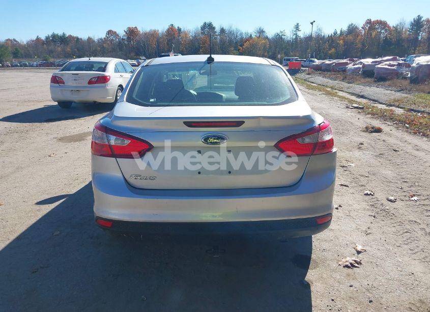 Photo 16 of 2012 Ford Focus S (VIN 1FAHP3E27CL182220)