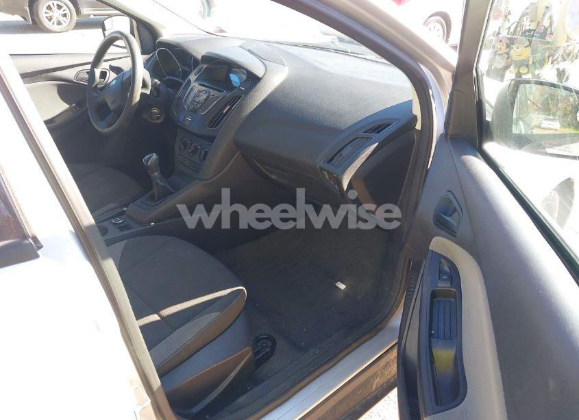 Photo 5 of 2012 Ford Focus S (VIN 1FAHP3E27CL182220)