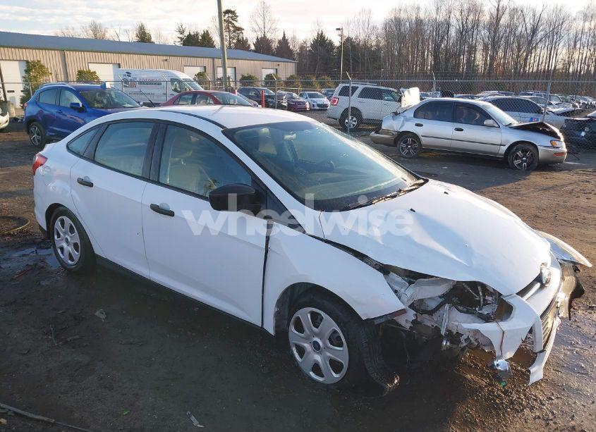 2012 Ford Focus S (VIN 1FAHP3E27CL182783) main photo