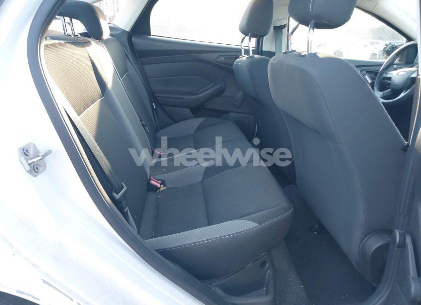 Photo 8 of 2012 Ford Focus S (VIN 1FAHP3E27CL182783)