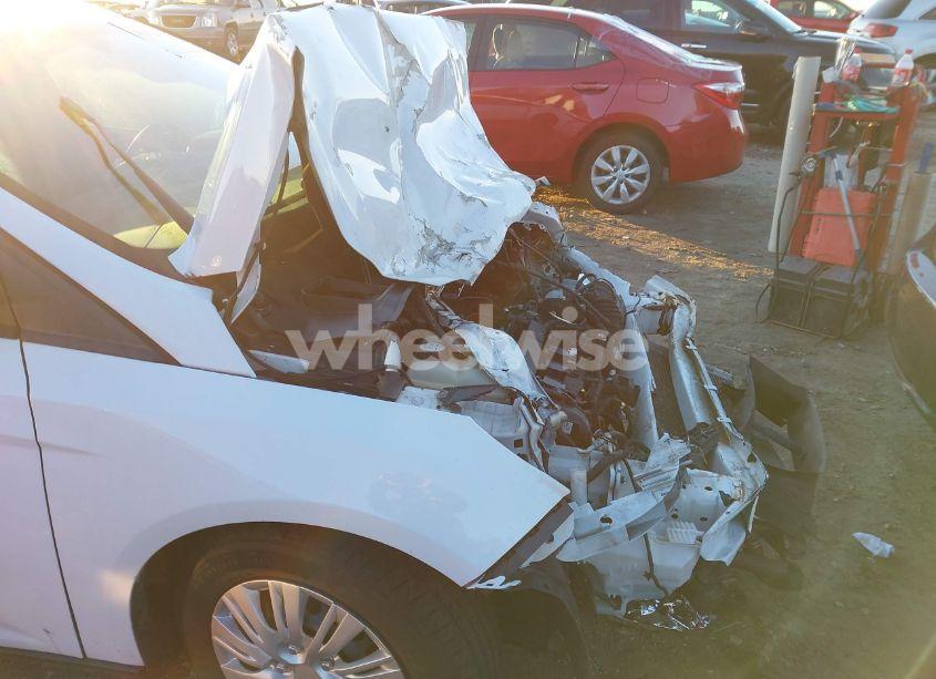 Photo 19 of 2012 Ford Focus S (VIN 1FAHP3E27CL231755)