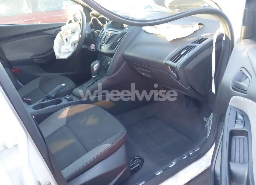 Photo 5 of 2012 Ford Focus S (VIN 1FAHP3E27CL231755)