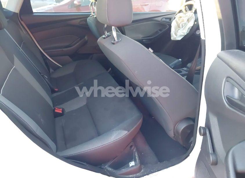 Photo 8 of 2012 Ford Focus S (VIN 1FAHP3E27CL231755)