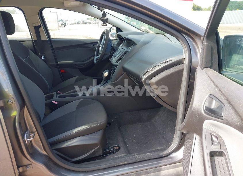 Photo 5 of 2012 Ford Focus S (VIN 1FAHP3E27CL446102)