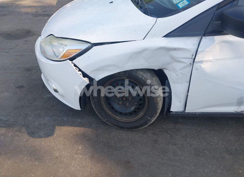 Photo 6 of 2012 Ford Focus S (VIN 1FAHP3E28CL276235)