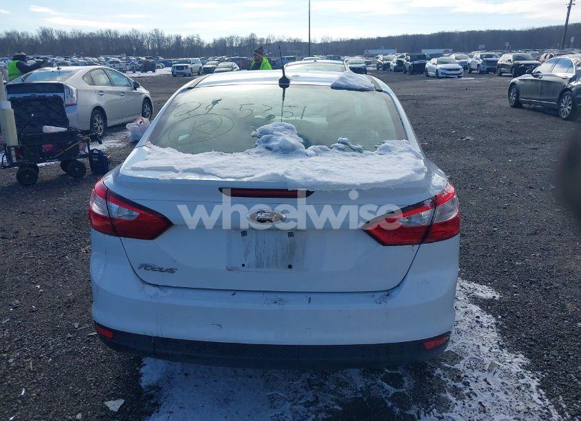 Photo 17 of 2012 Ford Focus S (VIN 1FAHP3E28CL282844)