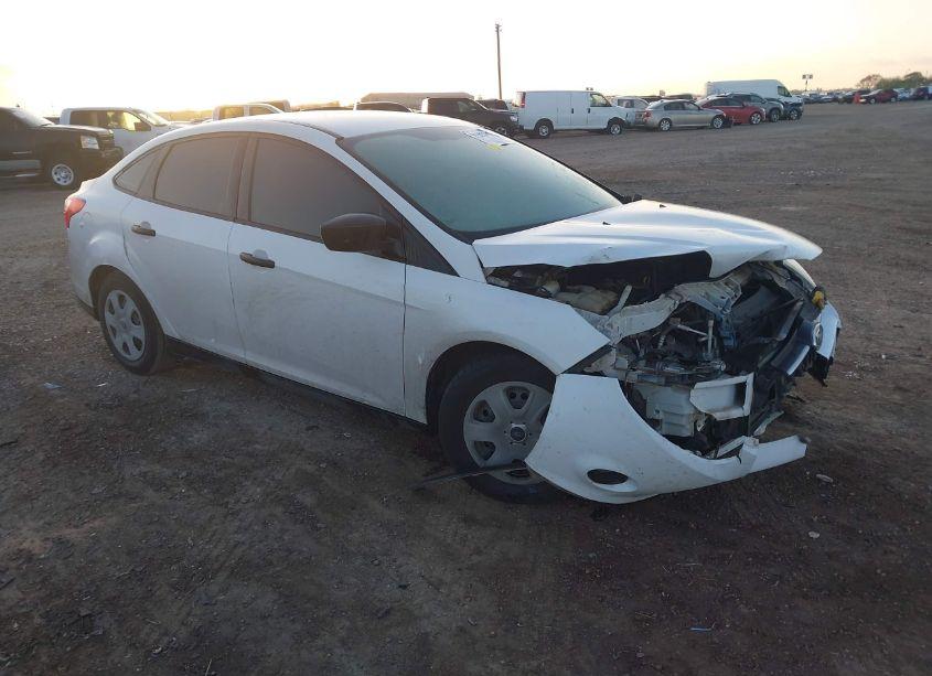 2012 Ford Focus S (VIN 1FAHP3E28CL323957) main photo