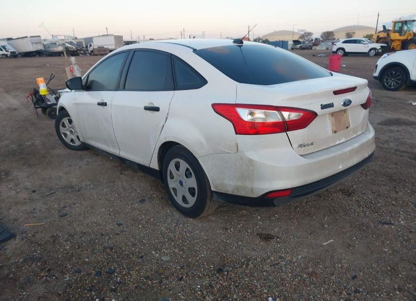 Photo 3 of 2012 Ford Focus S (VIN 1FAHP3E28CL323957)